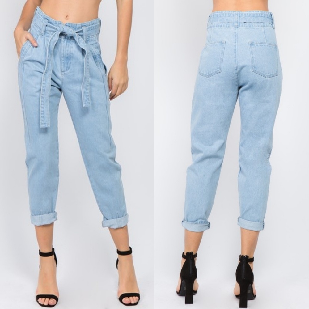 Super High Waisted Mom Paper Bag Jeans LIGHT WASH
